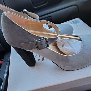 Candie's Women's Gray Suede Mary Jane Block Heel Pumps